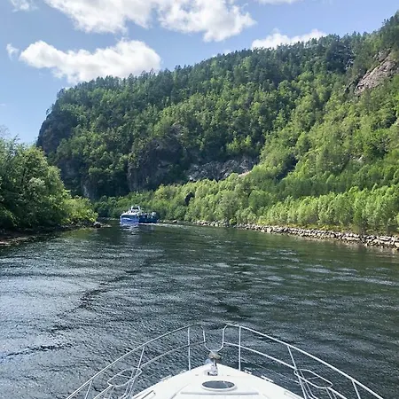 Botel Fjord Cruise In A Yacht *